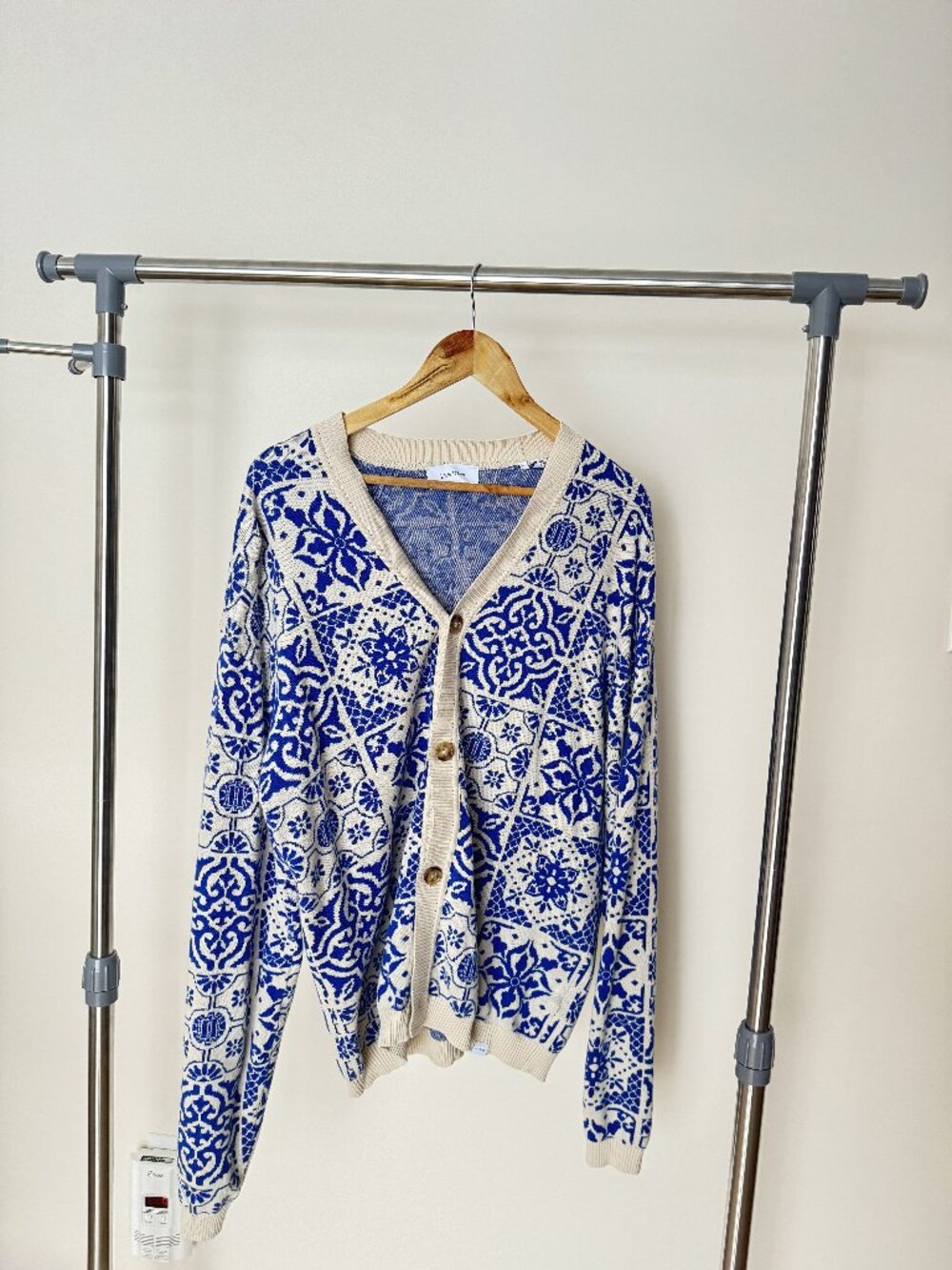 Joaquin Jacquard Cardigan- Light Ivory/Surf Blue- Medium
